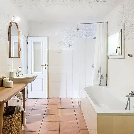 Popa By Interhome Bellano